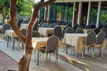 Batont Garden Resort   All Inclusive