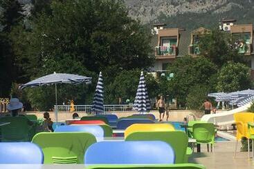 Batont Garden Resort   All Inclusive