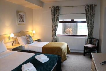 تختخواب و صبحانه Hillview Lodge