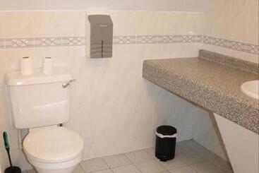 تختخواب و صبحانه Hillview Lodge