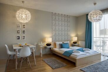 Central Passage Apartments By Vagabond