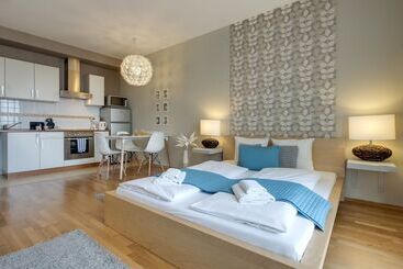 Central Passage Apartments By Vagabond