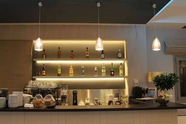 酒店 Achilles