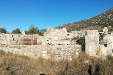 호텔 Apollon Resort