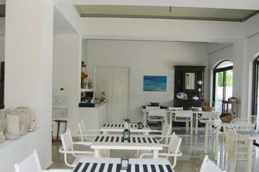 هتل Apollon Resort