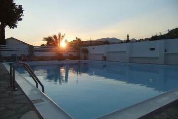 호텔 Apollon Resort