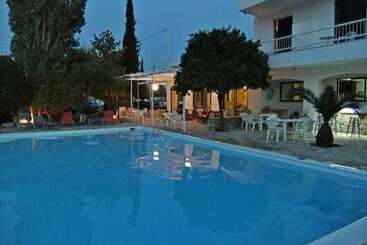 호텔 Apollon Resort