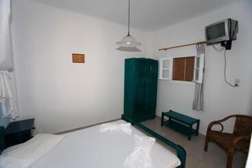 Azolimnos Bay - Syros