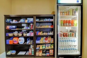 هتل Comfort Inn & Suites Fort Smith I540
