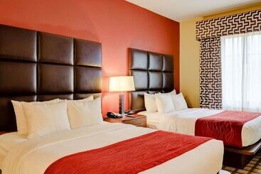 هتل Comfort Inn & Suites Fort Smith I540