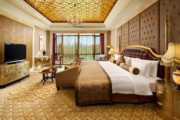 هتل Crowne Plaza Ordos By Ihg