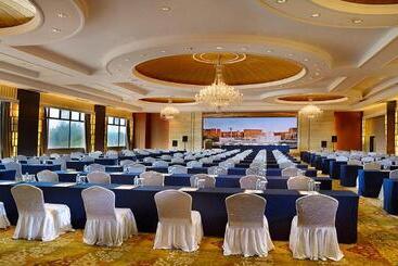 هتل Crowne Plaza Ordos By Ihg