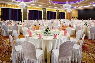 هتل Crowne Plaza Ordos By Ihg