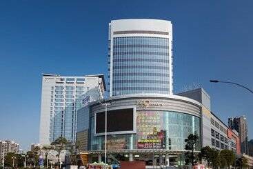 هتل Crowne Plaza Zhongshan Wing On City, An Ihg
