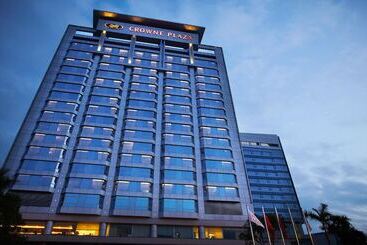 هتل Crowne Plaza Zhongshan Wing On City, An Ihg