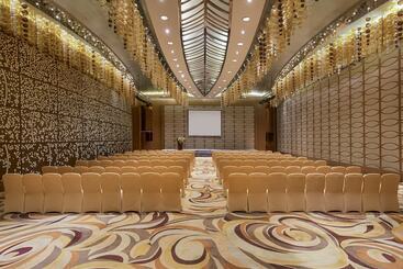 هتل Crowne Plaza Zhongshan Wing On City, An Ihg