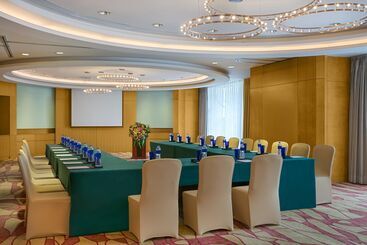 هتل Crowne Plaza Zhongshan Wing On City, An Ihg