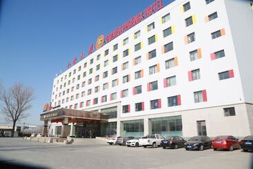 هتل Golden Phoenix
