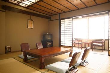 هتل Hokuriku Koganoi