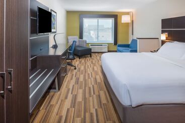 Holiday Inn Express Hotel & Suites Bismarck By Ihg