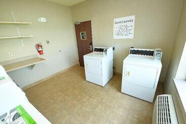 Holiday Inn Express Hotel & Suites Grand Forks, An Ihg
