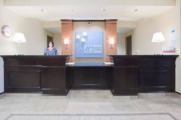 Holiday Inn Express Hotel & Suites Minot South, An Ihg
