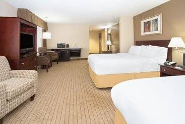 Holiday Inn Express Hotel & Suites Minot South, An Ihg