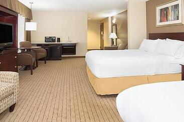 Holiday Inn Express Hotel & Suites Minot South, An Ihg