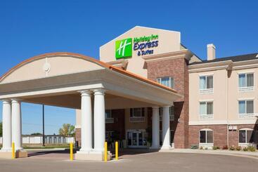 Holiday Inn Express Hotel & Suites Minot South, An Ihg