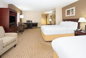 Holiday Inn Express Hotel & Suites Minot South, An Ihg