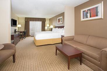 Holiday Inn Express Hotel & Suites Minot South, An Ihg