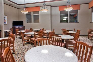 Holiday Inn Express Hotel & Suites Portland Northwest Downtown, An Ihg