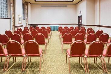 Holiday Inn Express Hotel & Suites Portland Northwest Downtown, An Ihg