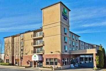Holiday Inn Express Hotel & Suites Portland Northwest Downtown, An Ihg