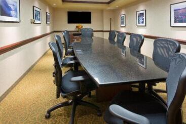 Holiday Inn Express Hotel & Suites Portland Northwest Downtown, An Ihg