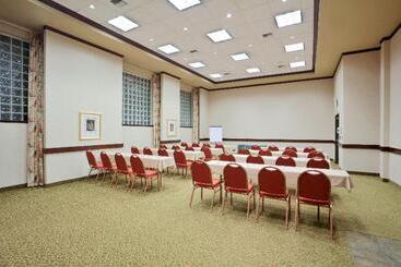 Holiday Inn Express Hotel & Suites Portland Northwest Downtown, An Ihg