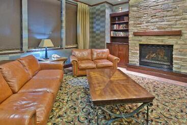 Holiday Inn Express Hotel & Suites Portland Northwest Downtown, An Ihg