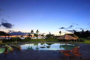 هتل Ishigaki Seaside
