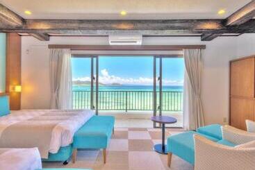 هتل Ishigaki Seaside