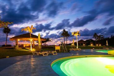 هتل Ishigaki Seaside