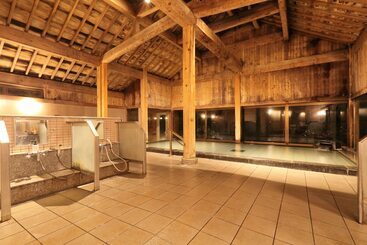 هتل Kinugawaonsen Hananoyado Matsuya