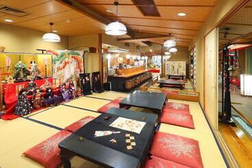 هتل Kinugawaonsen Hananoyado Matsuya