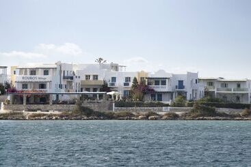 هتل Kouros Village