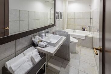 Отель Mystays Premier Dojima