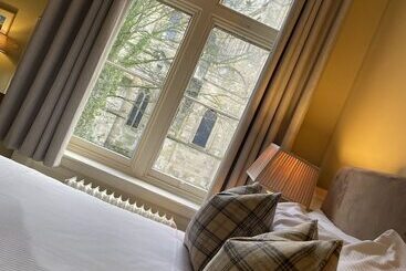 The Old Deanery   Restaurant With Rooms - Ripon