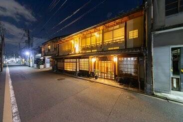 Ryokan Izuyasu Traditional Kyoto Inn Serving Kyoto Cuisine
