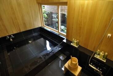 Ryokan Izuyasu Traditional Kyoto Inn Serving Kyoto Cuisine