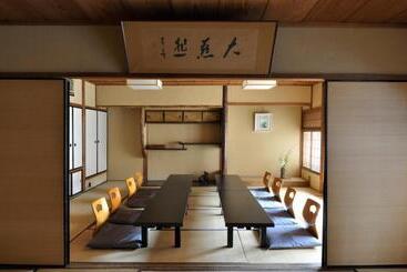 Ryokan Izuyasu Traditional Kyoto Inn Serving Kyoto Cuisine