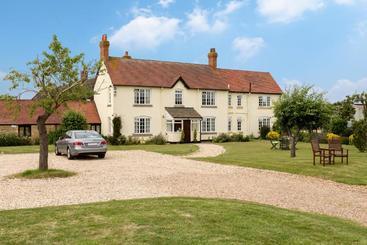 민박 Lowerfield Farm