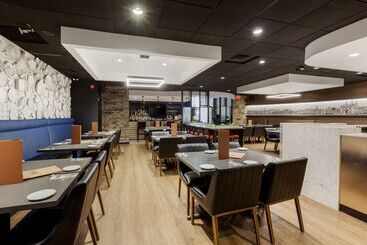 C Hotel By Carmen S, Bw Premier Collection